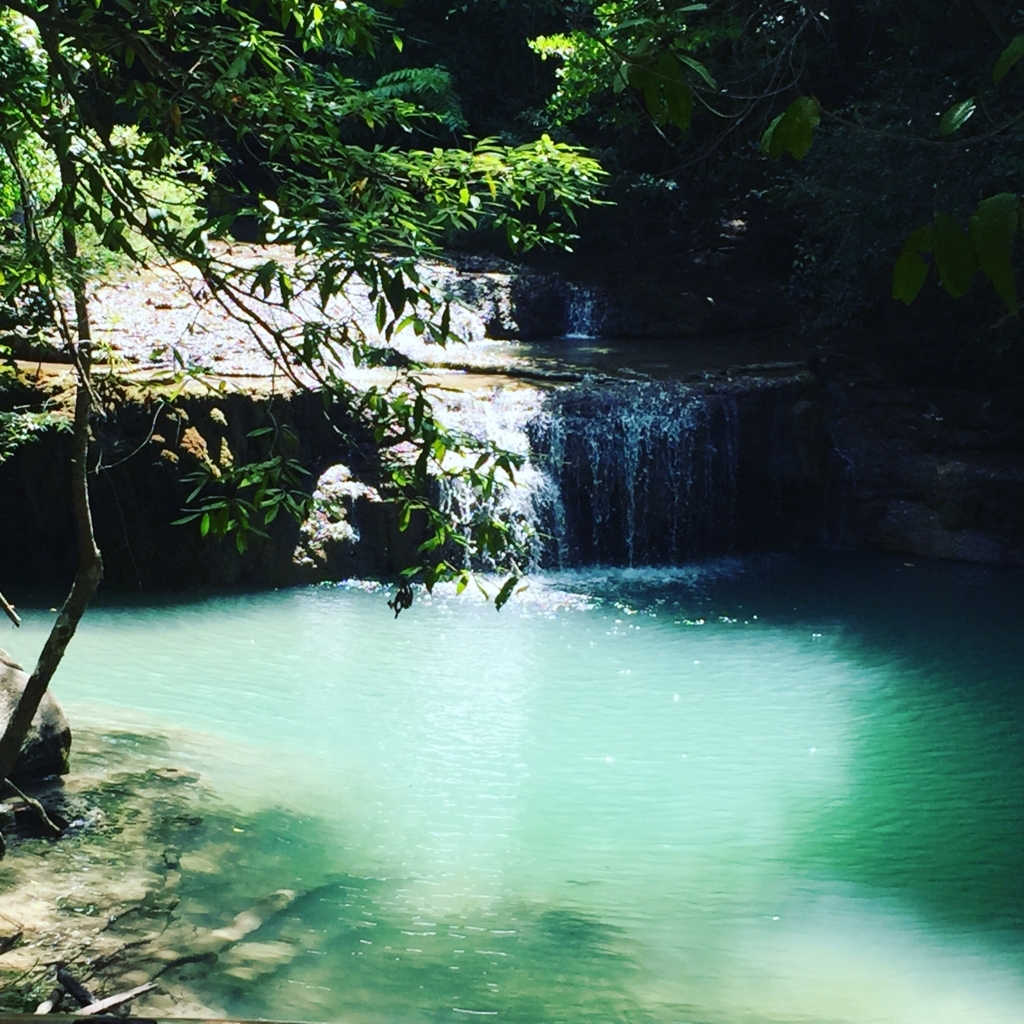 タイ旅行に行ったら是非行ってほしい素敵な場所 エラワンの滝 Smile Travel